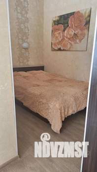 Студия квартира, посуточно, 37м2, 1/5 этаж