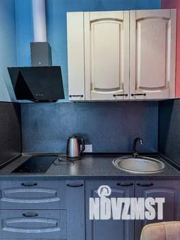 Студия квартира, посуточно, 27м2, 1/4 этаж