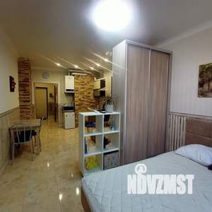 Студия квартира, посуточно, 30м2, 1/4 этаж