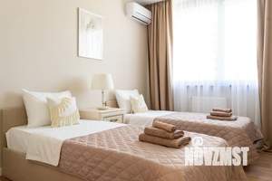 2-к квартира, посуточно, 47м2, 13/20 этаж