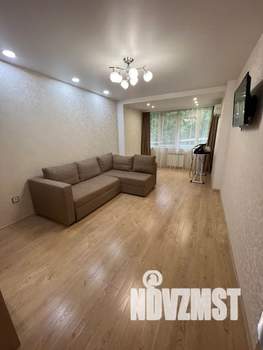2-к квартира, посуточно, 50м2, 2/5 этаж