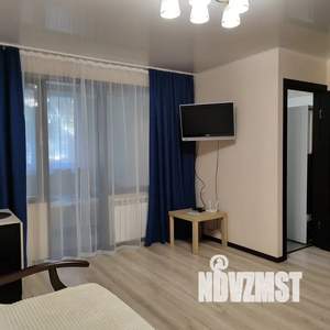 1-к квартира, посуточно, 32м2, 1/4 этаж