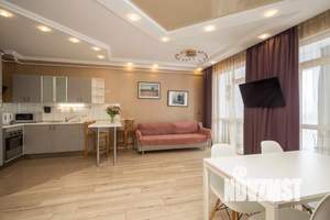 1-к квартира, посуточно, 60м2, 1/1 этаж