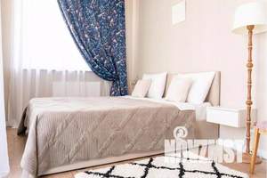 2-к квартира, посуточно, 47м2, 13/19 этаж