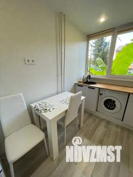 Студия квартира, посуточно, 18м2, 1/5 этаж