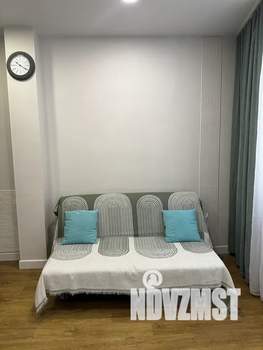 Студия квартира, посуточно, 27м2, 1/5 этаж