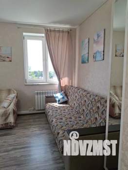 Студия квартира, посуточно, 18м2, 1/4 этаж