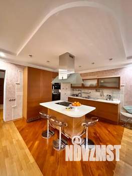 2-к квартира, посуточно, 120м2, 4/19 этаж