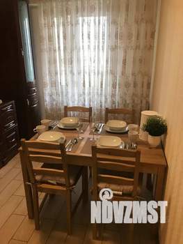 1-к квартира, посуточно, 57м2, 2/9 этаж