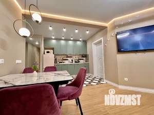 3-к квартира, посуточно, 57м2, 14/22 этаж