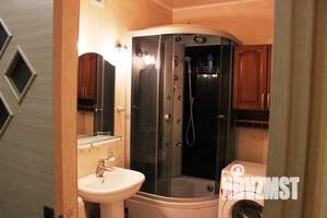 Студия квартира, посуточно, 38м2, 2/4 этаж