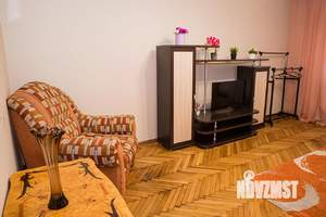2-к квартира, посуточно, 45м2, 1/1 этаж