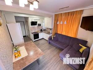 1-к квартира, посуточно, 42м2, 1/1 этаж