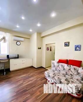 Студия квартира, посуточно, 30м2, 6/13 этаж