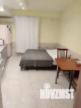 Студия квартира, посуточно, 30м2, 1/5 этаж