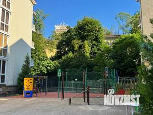 1-к квартира, посуточно, 53м2, 3/5 этаж
