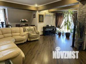 4-к квартира, на длительный срок, 160м2, 4/4 этаж