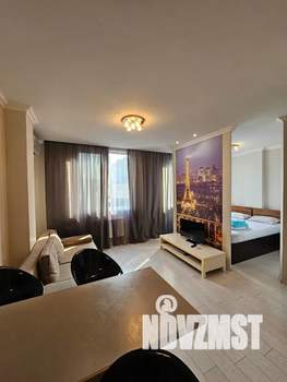 Студия квартира, посуточно, 35м2, 4/5 этаж