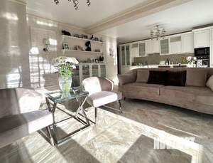 4-к квартира, на длительный срок, 120м2, 3/4 этаж