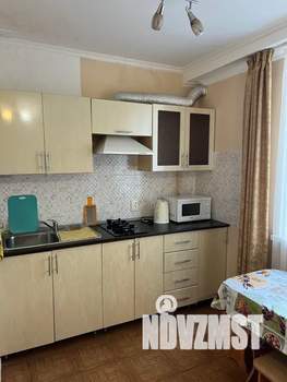 Студия квартира, посуточно, 25м2, 1/3 этаж