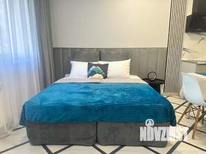 Студия квартира, посуточно, 32м2, 1/12 этаж