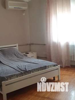 1-к квартира, посуточно, 35м2, 3/3 этаж