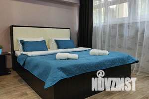 1-к квартира, посуточно, 36м2, 1/8 этаж