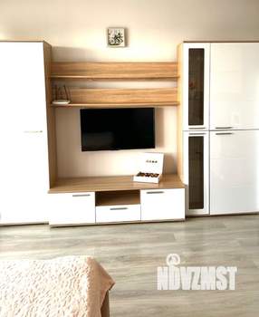 Студия квартира, посуточно, 32м2, 11/13 этаж