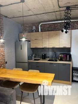 Студия квартира, посуточно, 38м2, 1/4 этаж