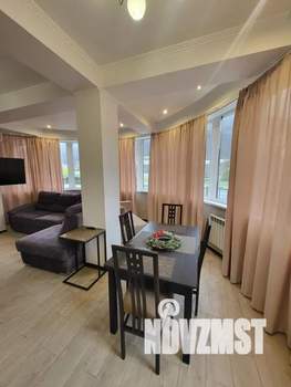 2-к квартира, посуточно, 63м2, 1/5 этаж