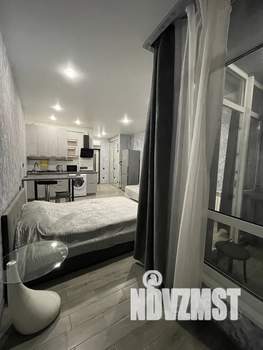 Студия квартира, посуточно, 35м2, 17/21 этаж