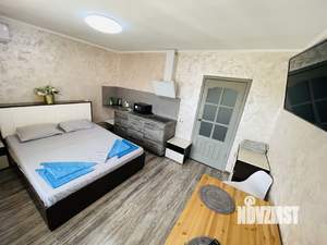 Студия квартира, посуточно, 28м2, 3/3 этаж