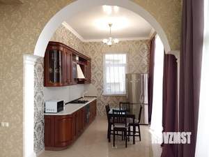 3-к квартира, посуточно, 80м2, 1/1 этаж