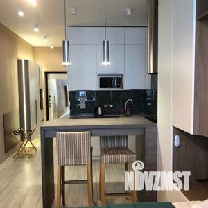 Студия квартира, посуточно, 26м2, 12/18 этаж