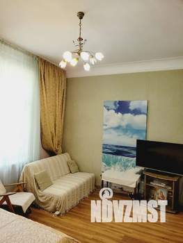 1-к квартира, посуточно, 43м2, 1/2 этаж