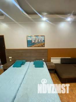 Студия квартира, посуточно, 35м2, 1/9 этаж