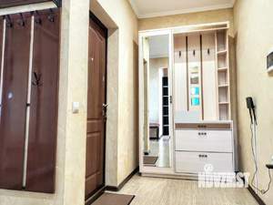 1-к квартира, посуточно, 61м2, 5/16 этаж