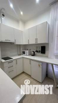 Студия квартира, посуточно, 25м2, 1/10 этаж