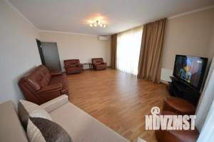 2-к квартира, посуточно, 105м2, 1/1 этаж
