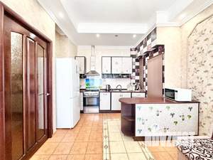 1-к квартира, посуточно, 60м2, 2/3 этаж