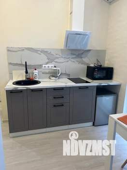 Студия квартира, посуточно, 30м2, 1/3 этаж