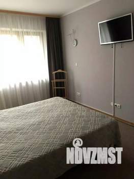 2-к квартира, посуточно, 54м2, 1/1 этаж