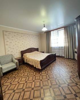 3-к квартира, на длительный срок, 100м2, 1/3 этаж