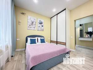 Студия квартира, посуточно, 30м2, 1/12 этаж