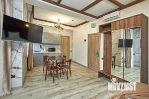 1-к квартира, посуточно, 42м2, 1/1 этаж