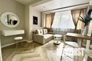 1-к квартира, посуточно, 40м2, 1/10 этаж