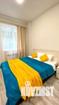 Студия квартира, посуточно, 35м2, 1/5 этаж