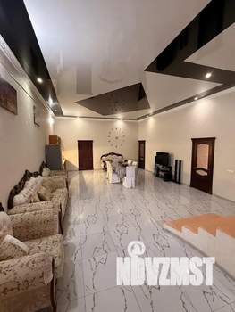 4-к квартира, посуточно, 220м2, 2/3 этаж