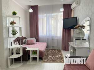 Студия квартира, посуточно, 32м2, 1/6 этаж