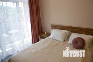 Студия квартира, посуточно, 32м2, 13/20 этаж